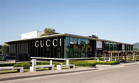 versace leccio outlet store|Versace .